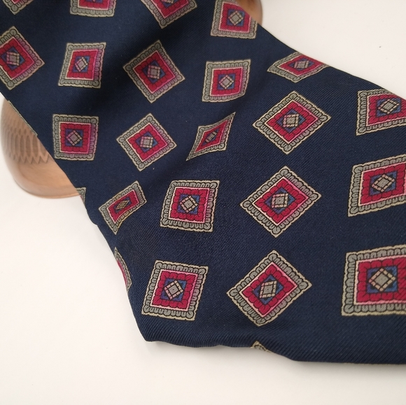 Bert Pulitzer 100% Silk Foulard Geometric Pattern Necktie Men's Tie - Picture 9 of 12